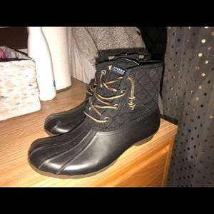Good condition sperry boots